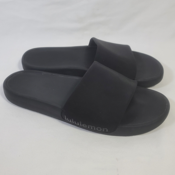 lululemon athletica Shoes - lululemon athletica Black Slide Sandals Size 11